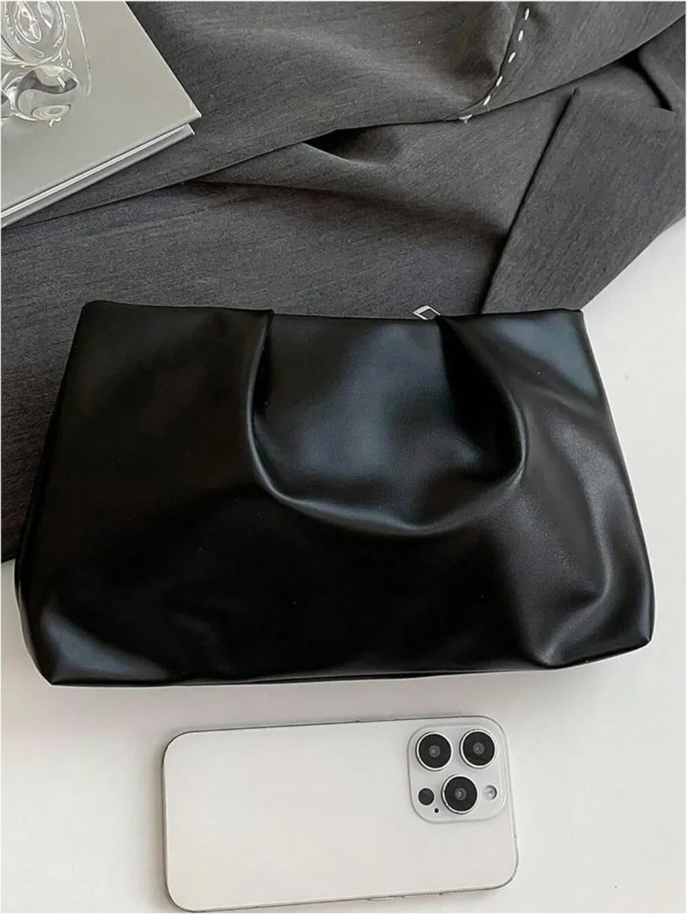 👜Women's Black PU Leather Clutch Purses Small Zipper Elegant Ruched Handbag